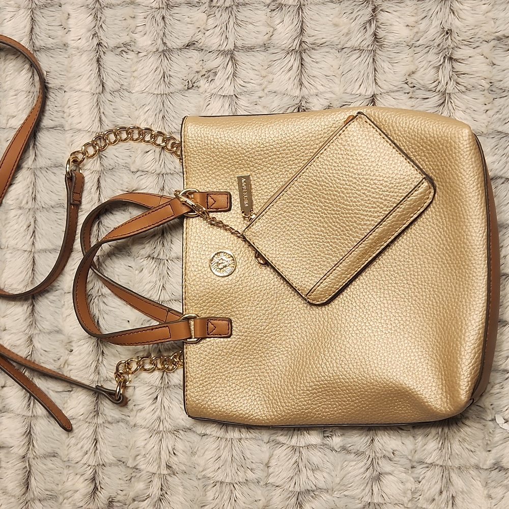 Anne Klein crossbody bag with chain wallet